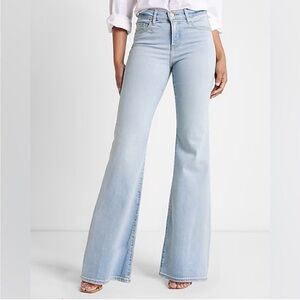 EXPRESS 8R Light Wash Women's 70s Flare Mid Rise Jeans